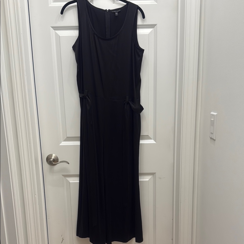Eileen Fisher Elegant Black Sleeveless Romper 91 % silk